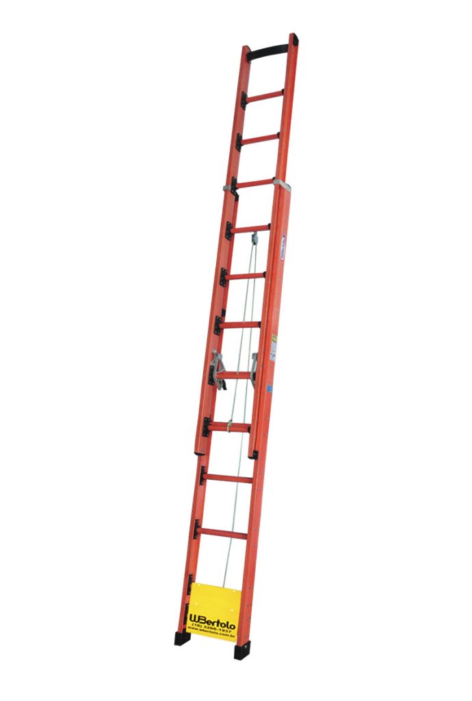 Insulated Riveted D-Rung Extension Ladder